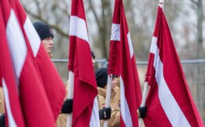 Daugavpils cietoksnī notika 10. Aizputes kājnieku pulka pieminekļa simtgadei veltīts pasākums