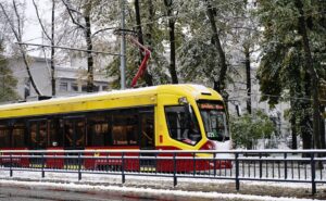 JAUNGADA NAKTĪ GAIDĀMAS IZMAIŅAS SABIEDRISKĀ TRANSPORTA KUSTĪBAS GRAFIKĀ